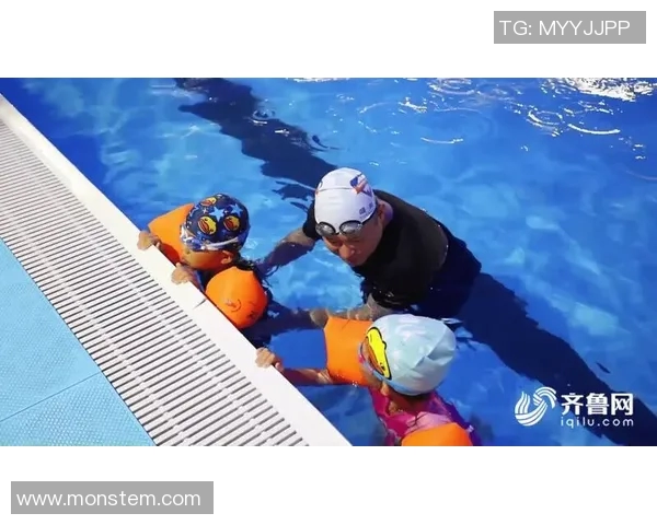 提升游泳技能从零开始,专业教练手把手教学,适合各年龄段学员的游泳课程全攻略 提升游泳技能从零开始,专业教练手把手教学,适合各年龄段学员的游泳课程全攻略