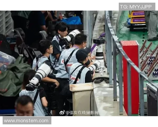 亚运会特别报道:成都羽毛球队拼搏历程与荣耀瞬间的背后故事